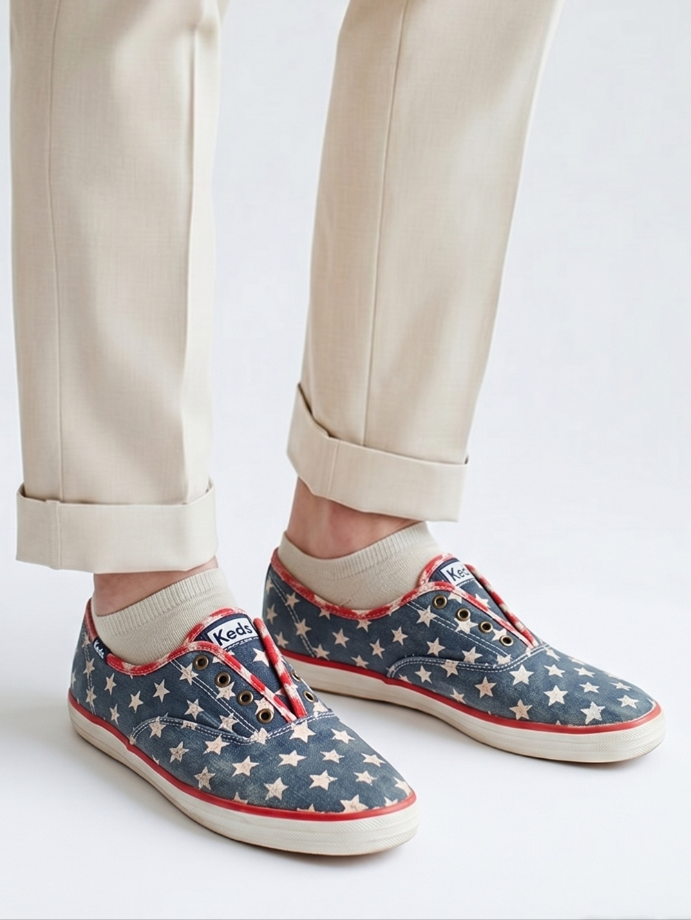 Keds Blue and Red Star-Patterned Size 8.5